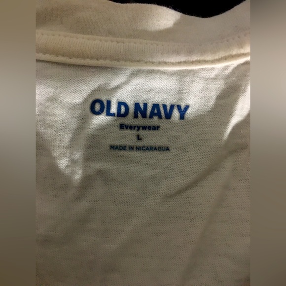 Old navy shirt - Picture 1 of 3